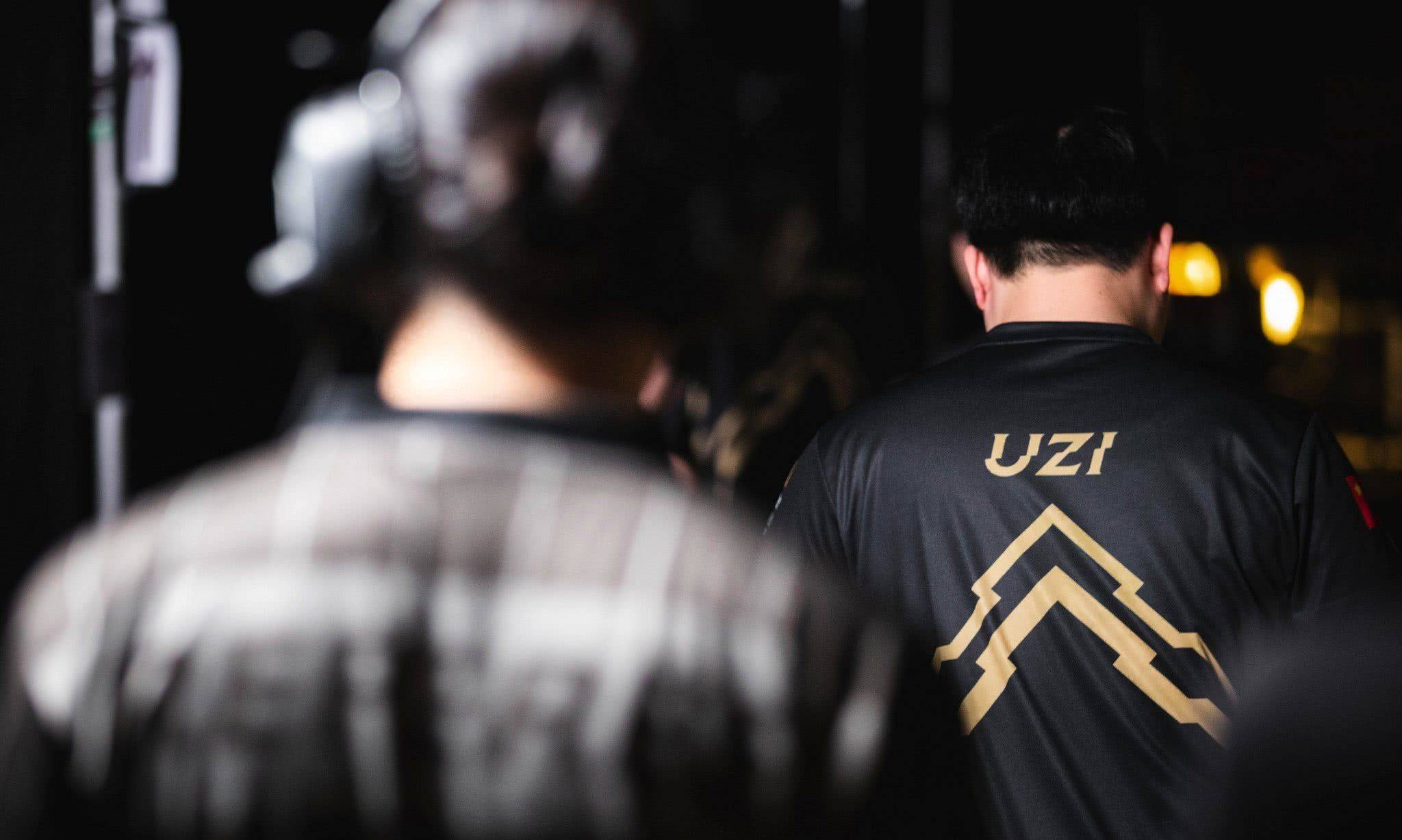 亚博体育-反败为胜引发热议！，哈登在RNG比赛中重返赛场热度持续攀升-亚博体育